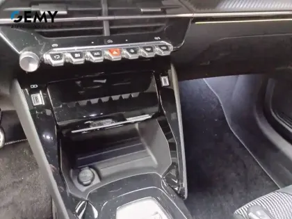 Photo 15 Peugeot 208  Hybrid 145 ch e-DCS6