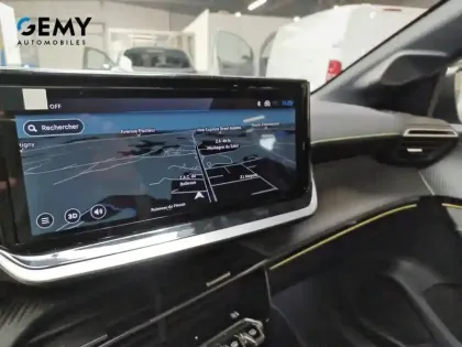 Photo 12 Peugeot 208  Hybrid 145 ch e-DCS6