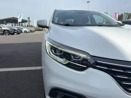 Photo 16 Renault Kadjar  TCe 140 FAP EDC
