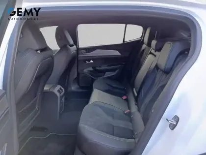 Photo 9 Peugeot 408  Electrique 58 kWh 210 ch