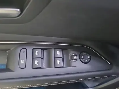 Photo 30 Peugeot 3008  2.0 BlueHDi 180ch S&S EAT6