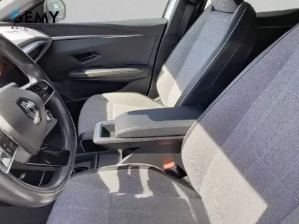 Photo 8 Renault Megane  E-Tech EV60 220 ch optimum charge