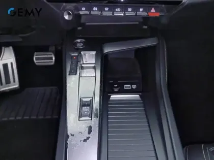 Photo 13 Peugeot 308  PHEV 225 e-EAT8