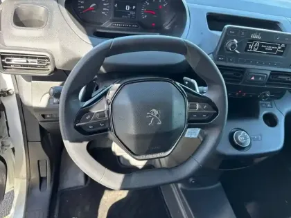 Photo 8 Peugeot Partner  FOURGON STANDARD 650 KG BLUEHDI 130 S&S EAT8