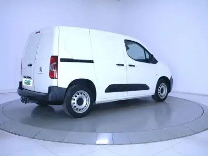 Photo 24 Peugeot Partner  FOURGON STANDARD 650 KG BLUEHDI 130 S&S EAT8