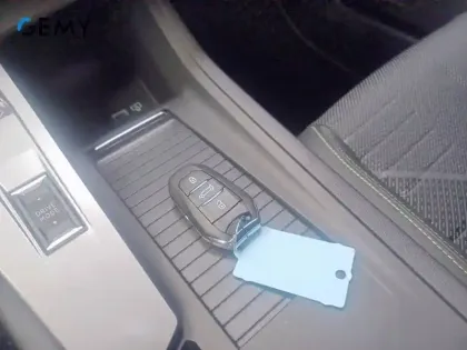 Photo 14 Peugeot 308  SW Hybrid 145 e-DCS6