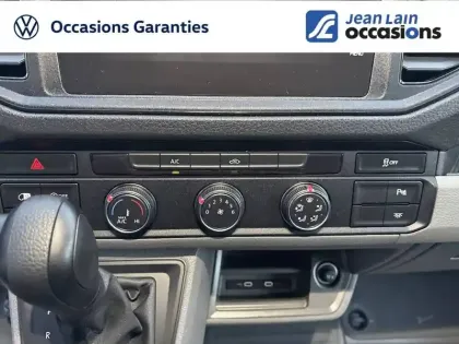 Photo 12 Volkswagen Crafter  VAN 35 L3H3 2.0 TDI 140 CH BVA