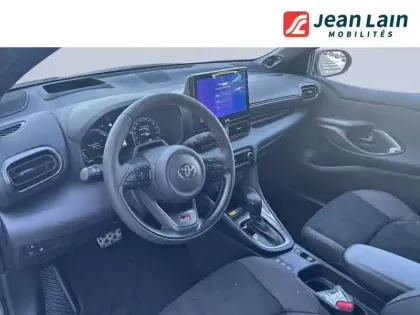 Photo 10 Toyota Yaris  Hybride 130h
