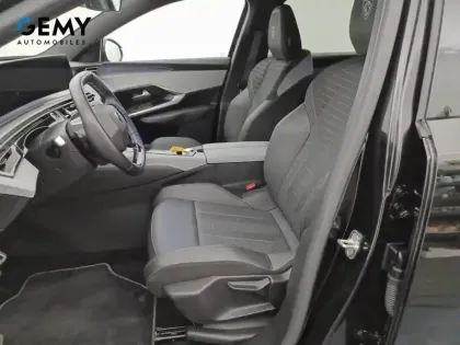 Photo 8 Peugeot 3008  Hybrid 136 e-DCS6