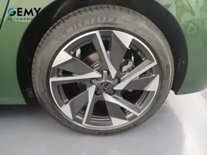Photo 10 Peugeot 308  PureTech 130ch S&S EAT8