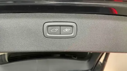 Photo 10 Volvo Xc90  T8 AWD Hybride Rechargeable 455 ch Geartronic 8 7pl