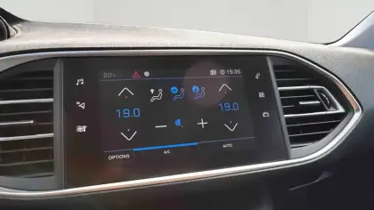 Photo 17 Peugeot 308  BlueHDi 130ch S&S EAT8