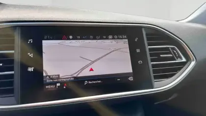 Photo 13 Peugeot 308  BlueHDi 130ch S&S EAT8