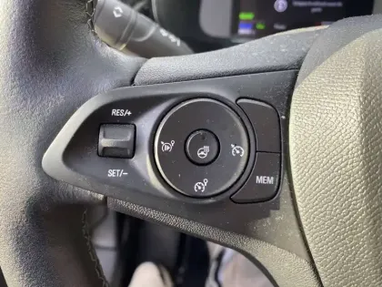 Photo 19 Opel Corsa  Electrique 136 ch & Batterie 50 kWh