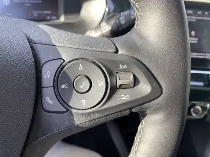 Photo 23 Opel Corsa  Electrique 136 ch & Batterie 50 kWh