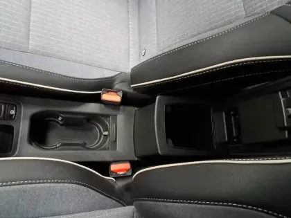 Photo 34 Renault Clio  TCe 90 ch GSR2