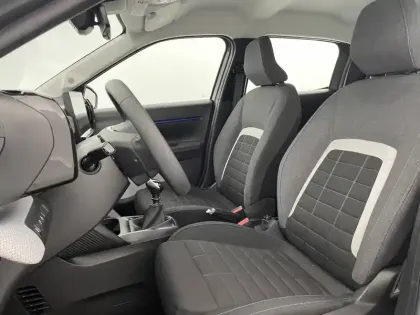 Photo 14 Citroën C3  Turbo 100 ch BVM6