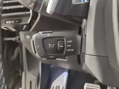 Photo 48 DS DS 7 DS7 Crossback PureTech 180 EAT8