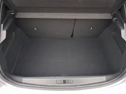 Photo 19 Peugeot 208  Electrique 50 kWh 136ch