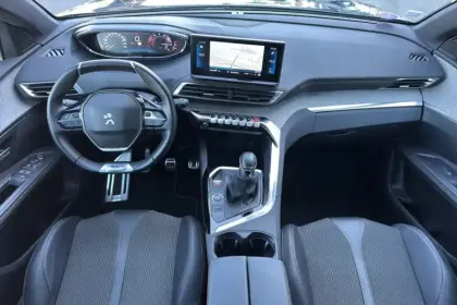 Photo 15 Peugeot 5008  PureTech 130ch S&S BVM6