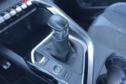 Photo 26 Peugeot 5008  PureTech 130ch S&S BVM6