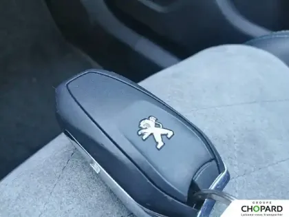 Photo 13 Peugeot 2008  Moteur électrique 136 ch