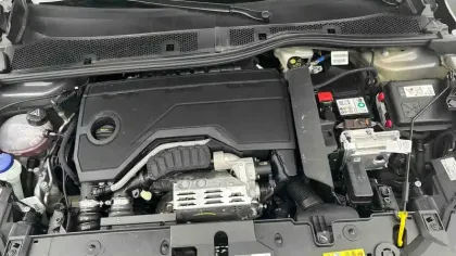 Photo 21 Peugeot 208  Hybrid 110 ch e-DCS6