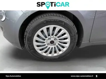 Photo 40 Fiat 500  e 95 ch