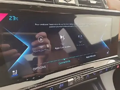 Photo 42 DS DS 7 DS7 Crossback Hybride 300 E-Tense EAT8 4x4