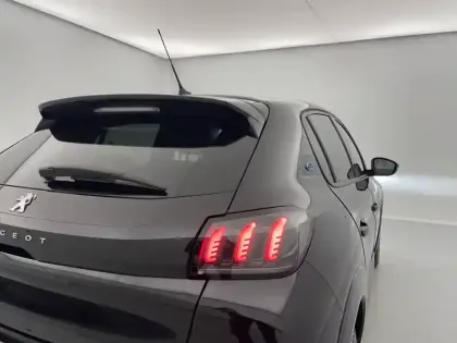 Photo 30 Peugeot 208  Electrique 50 kWh 136ch