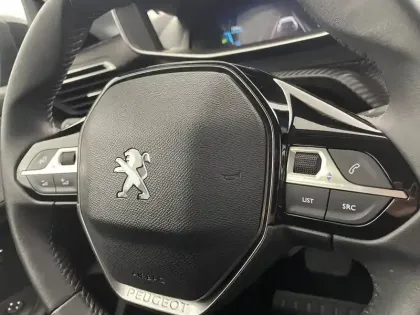 Photo 28 Peugeot 208  Electrique 50 kWh 136ch