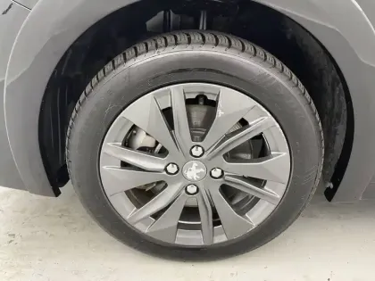 Photo 16 Peugeot 208  Electrique 50 kWh 136ch