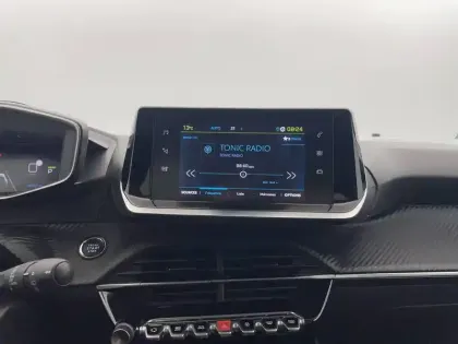 Photo 19 Peugeot 208  Electrique 50 kWh 136ch