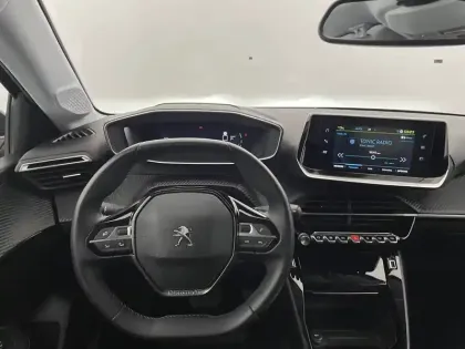 Photo 21 Peugeot 208  Electrique 50 kWh 136ch