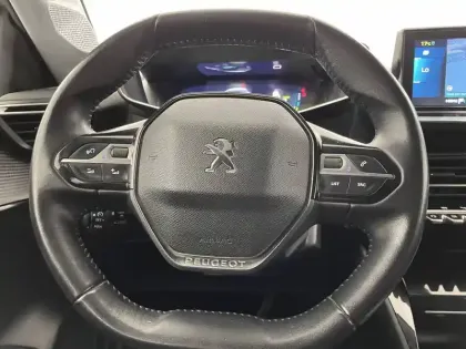 Photo 21 Peugeot 208  Electrique 50 kWh 136ch