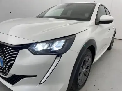 Photo 22 Peugeot 208  Electrique 50 kWh 136ch