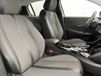 Photo 25 Peugeot 208  Electrique 50 kWh 136ch