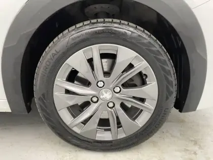 Photo 16 Peugeot 208  Electrique 50 kWh 136ch