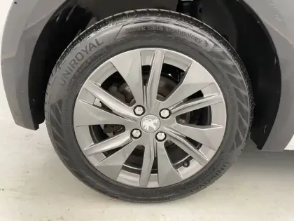 Photo 17 Peugeot 208  Electrique 50 kWh 136ch