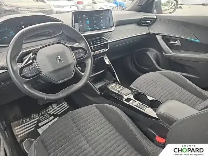 Photo 9 Peugeot 2008  Electrique 136 ch
