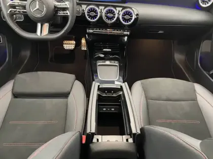 Photo 29 Mercedes Classe A  250 e Hybrid EQ 8G-DCT