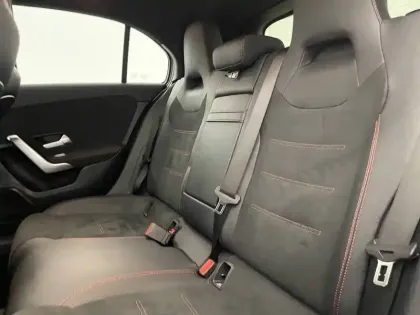 Photo 15 Mercedes Classe A  250 e Hybrid EQ 8G-DCT