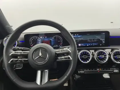 Photo 21 Mercedes Classe A  250 e Hybrid EQ 8G-DCT