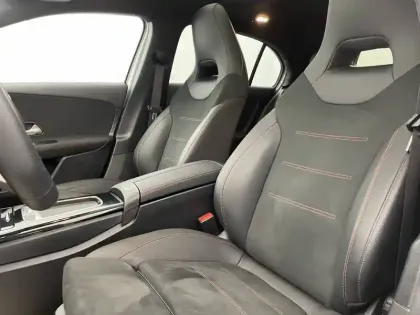 Photo 14 Mercedes Classe A  250 e Hybrid EQ 8G-DCT