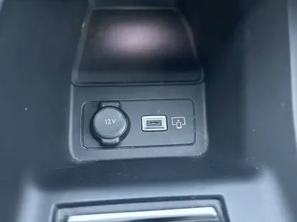 Photo 17 Peugeot 308  PHEV 180 e-EAT8