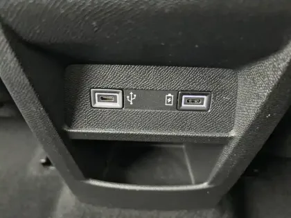 Photo 43 Peugeot 308  PHEV 180 e-EAT8