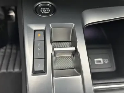 Photo 42 Peugeot 308  PHEV 180 e-EAT8