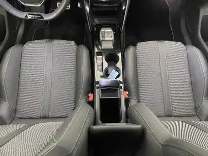 Photo 24 Peugeot 208  Hybrid 110 e-DCS6