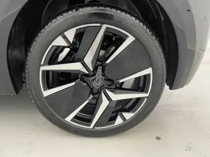 Photo 15 Peugeot 208  Hybrid 110 e-DCS6