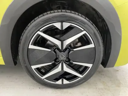 Photo 17 Peugeot 208  PureTech 100 S&S BVM6